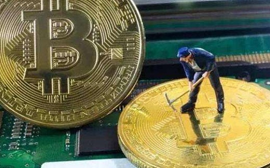 央行：中国境内比特币交易量全球占比从90%以上降至10%_ETH:ENS