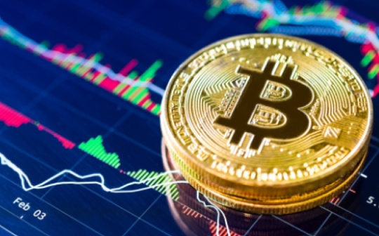 BTC回落期间引争论:新一轮突破将来VS比特币可能腰斩