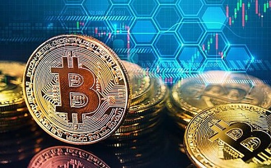 比特币冲上5万美元 主流金融机构争相入局 看中了啥？