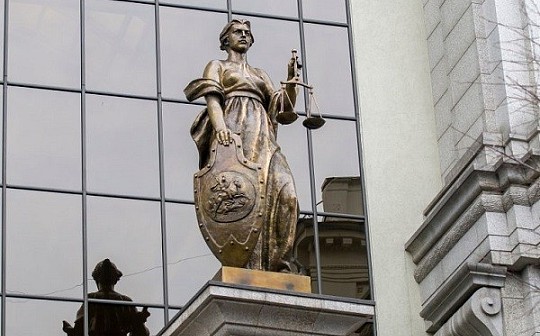 金色前哨丨俄罗斯最高法院用“另类方式”承认数字货币？_加密货币:区块链存证流程图