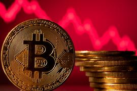 一夜暴跌30%，比特币最近咋了？_FLO:QUON