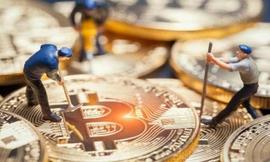减半后，矿业会有大规模转移吗？_区块链:稳定币和比特币的区别在哪