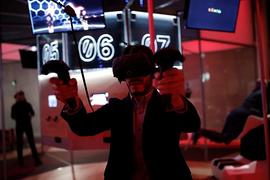 Facebook欲更名为元宇宙公司是追热点？他们可能已经准备了7年_FACE:BOOK