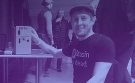 用一个纸箱就可以买比特币，这个简单的DIY你也能做到_比特币:ATM