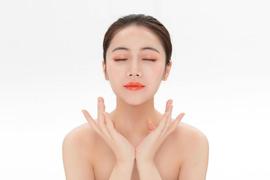 女子花费40万整形，从“丑小鸭”逆袭白天鹅，网友：有钱就是任性_PLA:MPLAI币