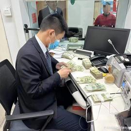 岱岳农商银行粥店支行：清点零币暖人心，为民解忧显真情_比特币:STR