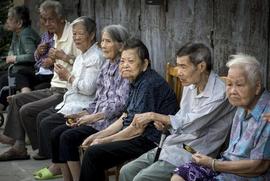 产能过剩？货币过剩？房屋过剩，我们现在主要问题是总需求不足！_: