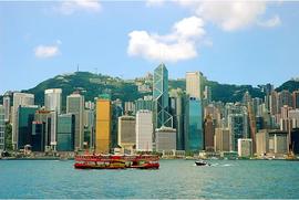 香港压力这么大！为何内地中产都在卷香港身份？_QUA:DSE